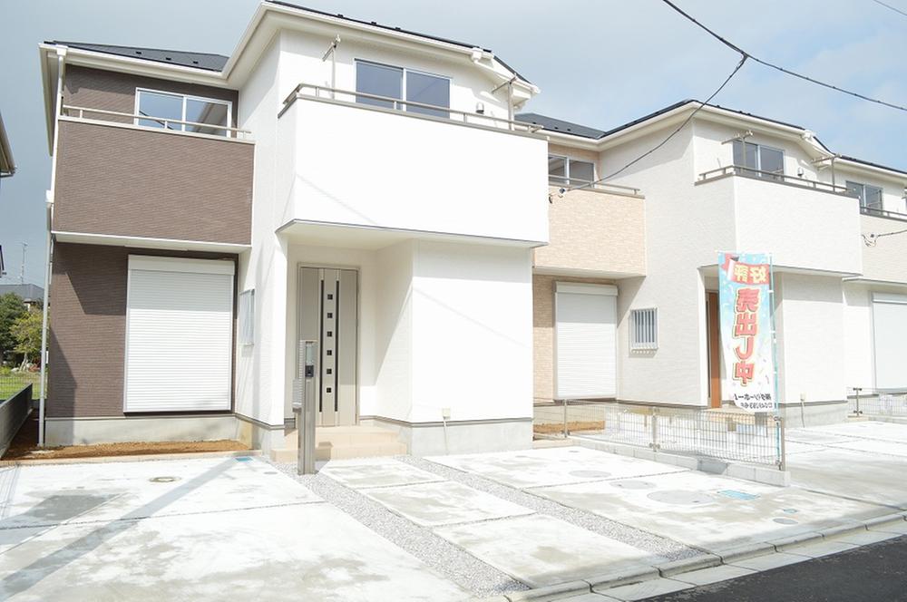 Local appearance photo. ■ Building 3 shooting from the (sale already) side