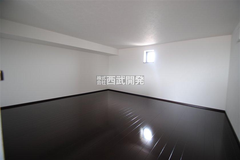 Receipt. Room (May 2013) Shooting