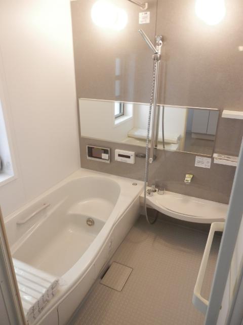 Same specifications photos (Other introspection). Same specifications