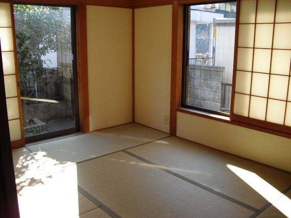 Other room space. 1F Japanese-style room It is bright