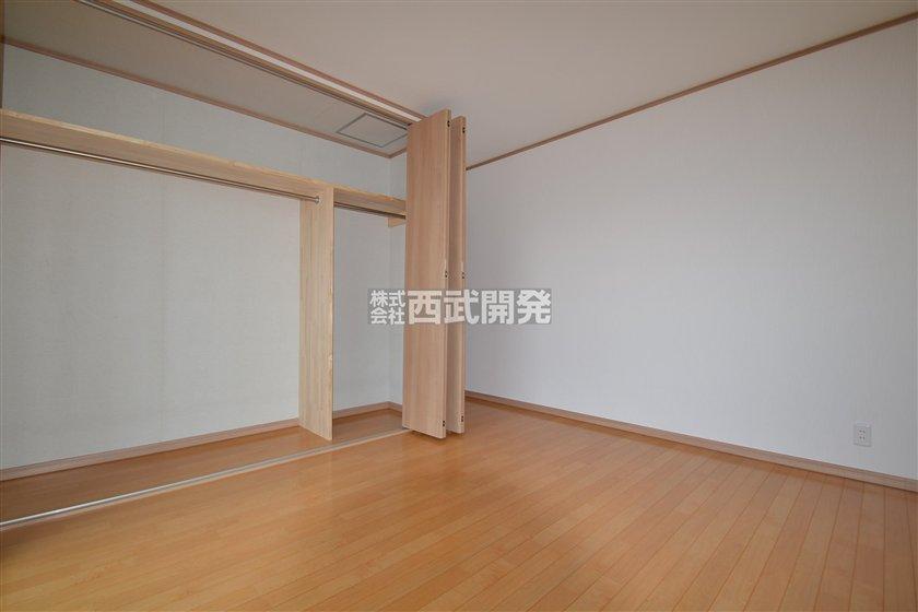 Non-living room. Indoor (July 2013) Shooting