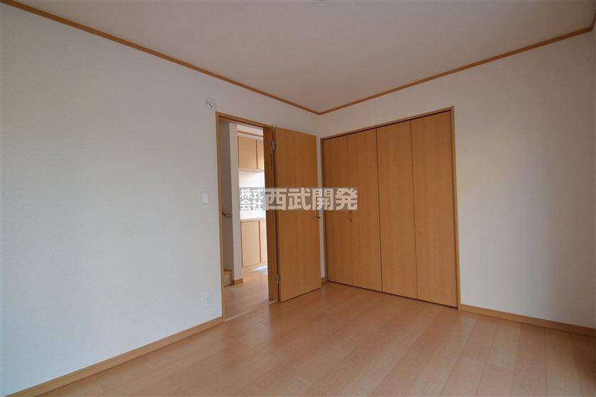 Non-living room. Room (August 2013) Shooting