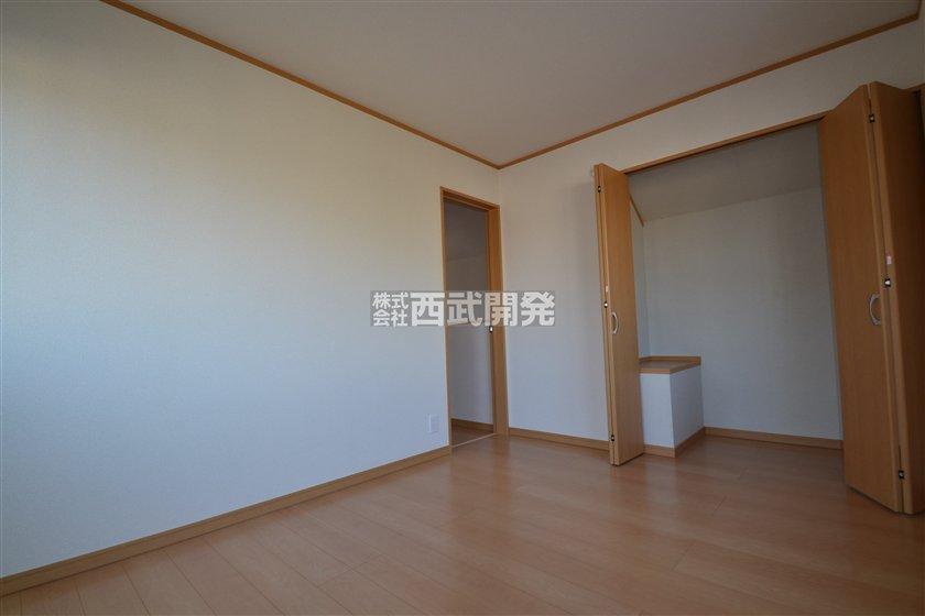 Non-living room. Room (August 2013) Shooting