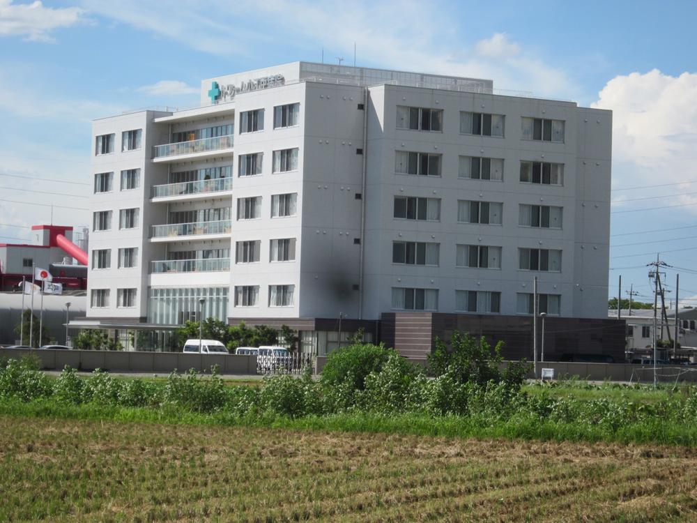 Hospital. There is also a hospital in the 1105m close proximity to medical corporation Association MatsuHiroshikai Towamu Small Edo hospital. 