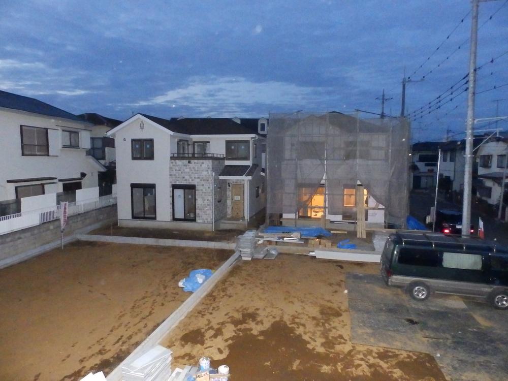 Local photos, including front road. Local (12 May 2013) Shooting