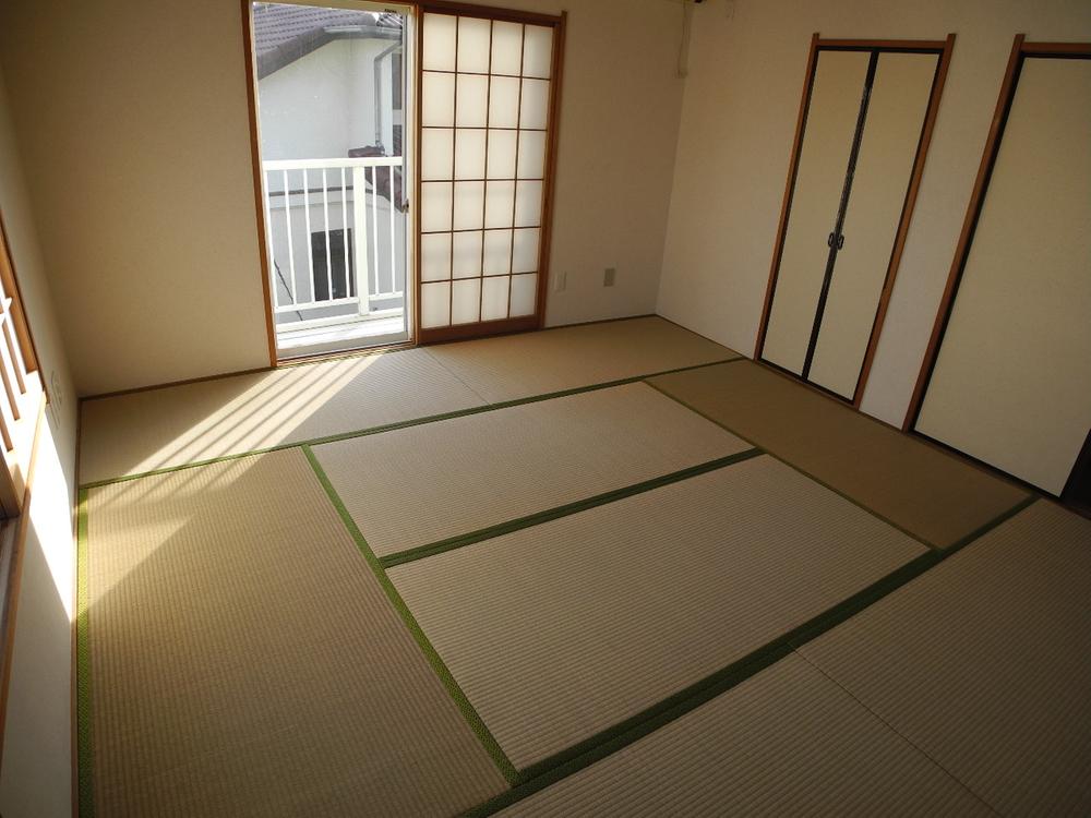 Non-living room. Second floor Japanese-style room