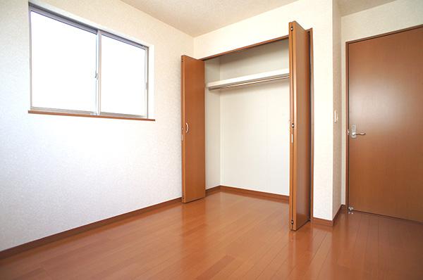 Non-living room. Indoor (12 May 2013) Shooting Building 2