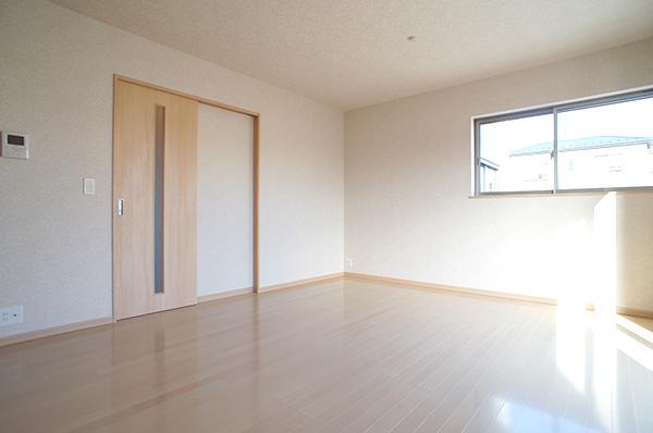 Living. Indoor (12 May 2013) Shooting Building 3