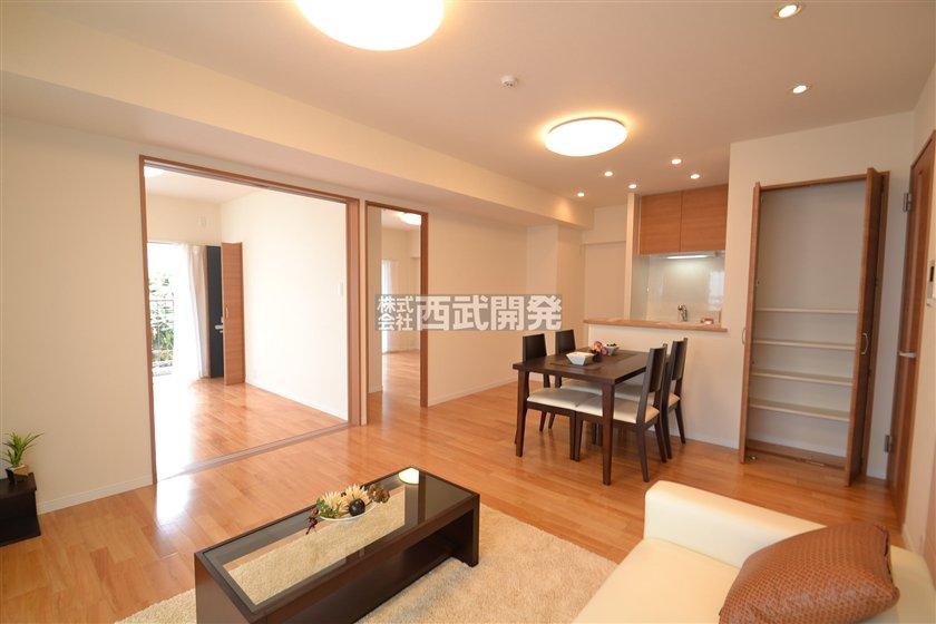 Living. Indoor (July 2013) Shooting