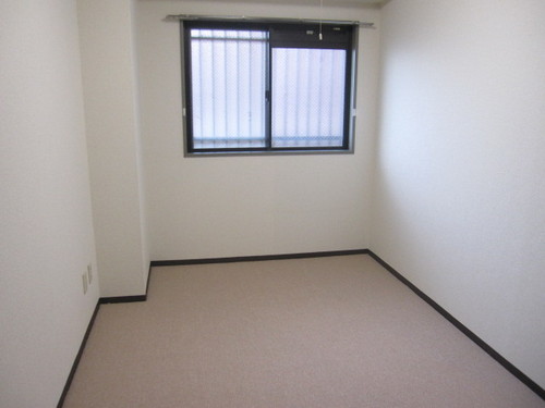 Other room space. Western-style (about 5.3 tatami mats)