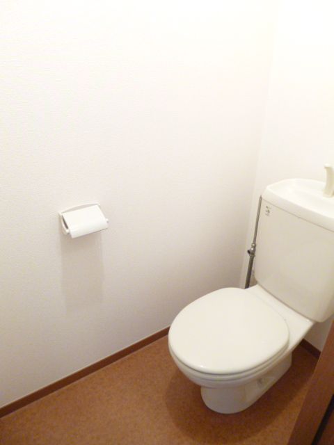 Toilet. Or ~ There is a feeling of cleanliness in the white cross Tsu