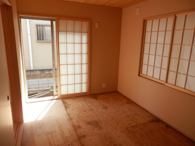 Non-living room. 7 Building site (December 2013) Shooting