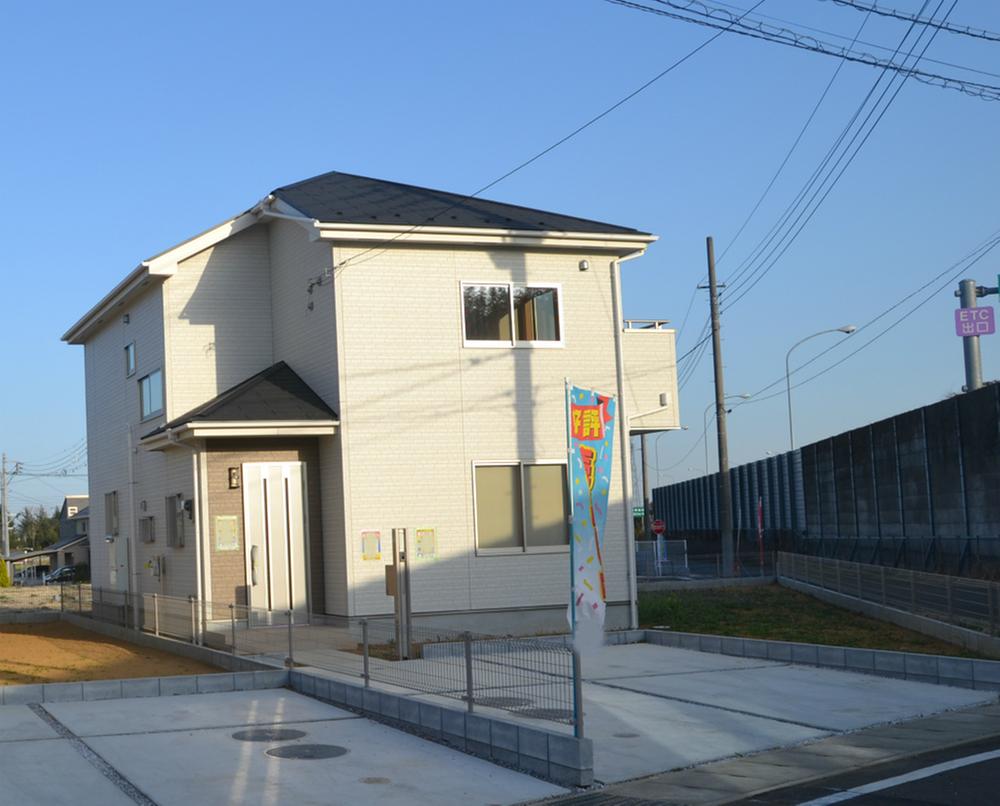 Local appearance photo. Reference: Appearance construction cases