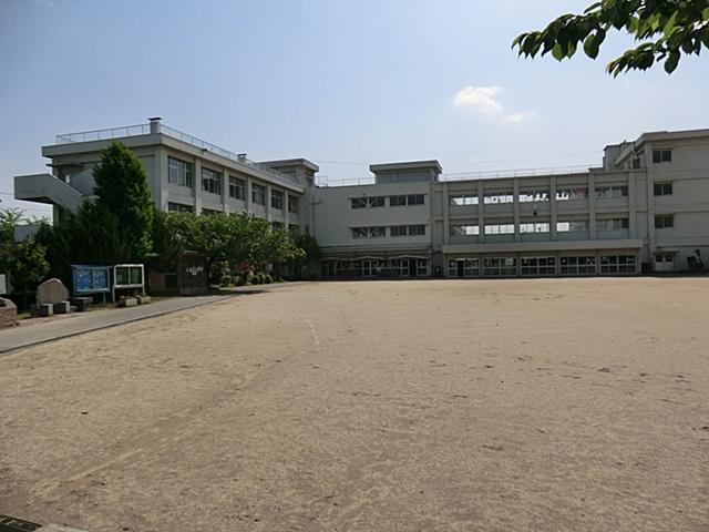Primary school. 514m to Kawagoe Univ East and West Elementary School