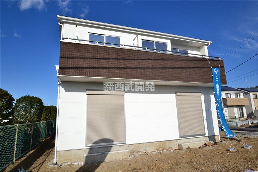 Local appearance photo. Local (12 May 2013) Shooting