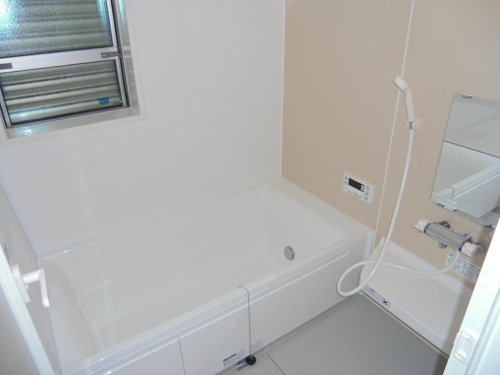 Bathroom. Also in conjunction with the child, 1 pyeong type of bathroom to put freely