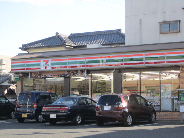 Convenience store. Seven-Eleven Kawagoe Senba-cho 2-chome up (convenience store) 401m