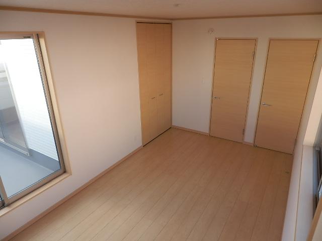 Non-living room. Indoor (11 May 2013) Shooting