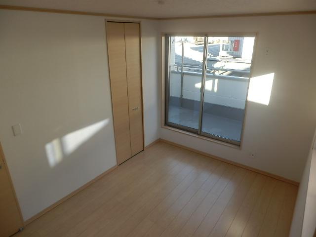 Non-living room. Indoor (11 May 2013) Shooting