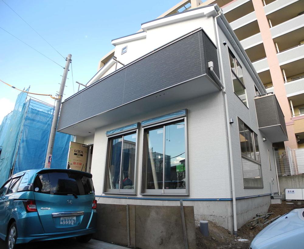 Rendering (appearance). 5 Building appearance  ☆ Walk-in closet in the master bedroom Easier to find those that have, It is recommended to mom-loving clothes (December 2013) Shooting