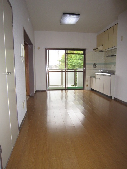 Living and room