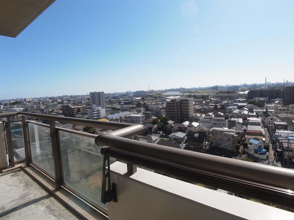 Balcony. Local (10 May 2013) Shooting