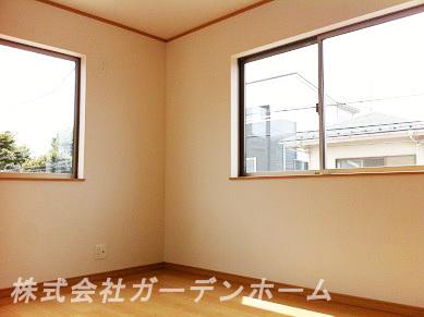 Model house photo