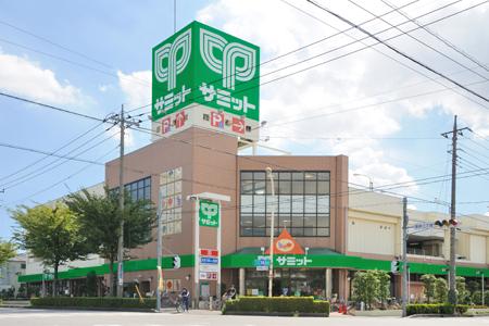 Supermarket. 573m until the Summit store Kawaguchi Aoki shop
