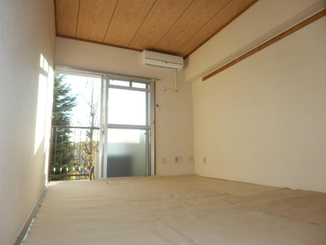 Living and room