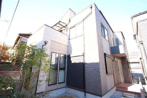 Local appearance photo. Heisei Built 24 years. It is very stylish appearance