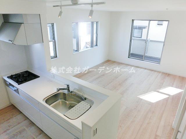 Living. ■ Shine in a quiet residential area, Designer house. You can stay in a space of relaxation and fine moments. Certainly once please visit ■