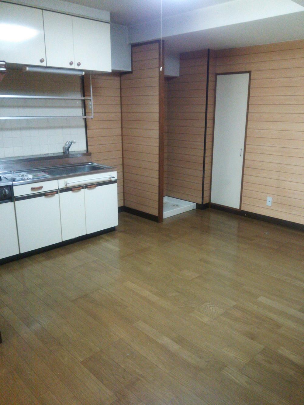 Living. Indoor (12 May 2013) Shooting