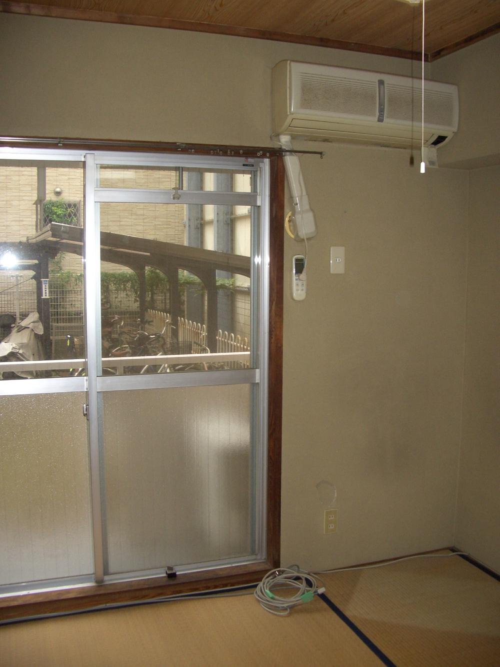 Non-living room. Indoor (12 May 2013) Shooting