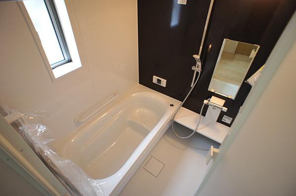 Bathroom. 1 Building