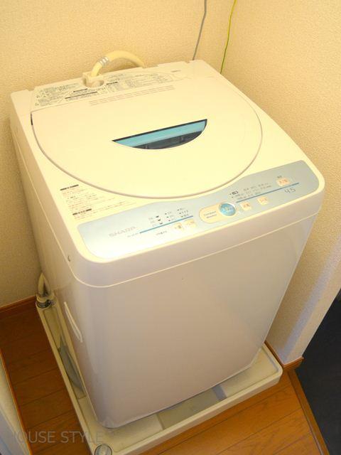 Other Equipment. You can easily move because it also comes with a washing machine ☆ 