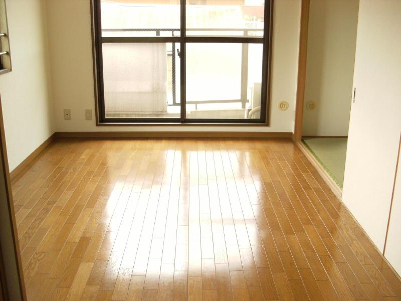 Living and room