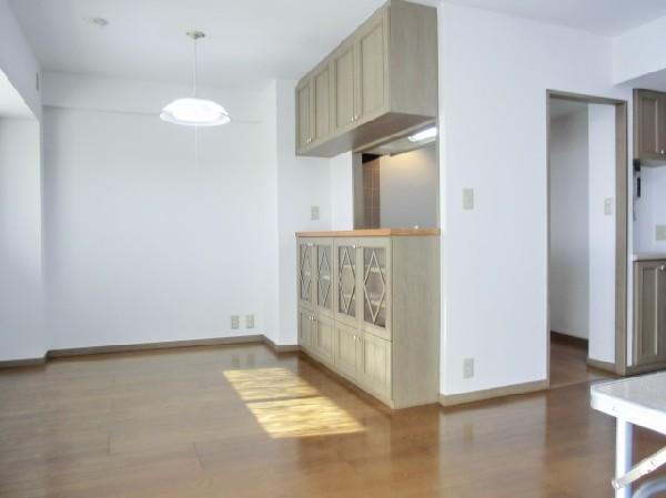 Living. Mansion interior introspection Pictures - I think that clean feeling can be confirmed from the living room photo