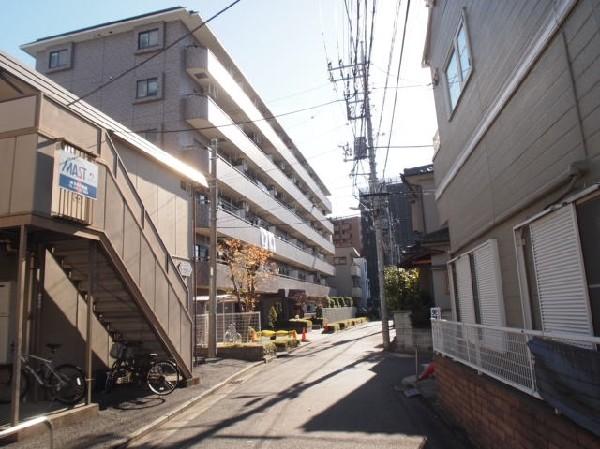 Local appearance photo