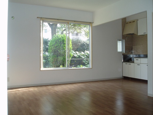 Living and room