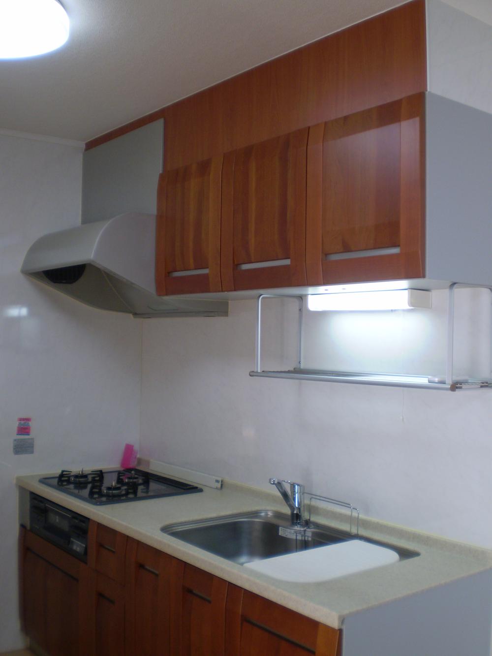 Kitchen. Indoor (10 May 2013) Shooting