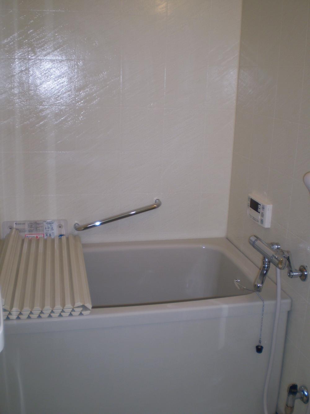 Bathroom. Indoor (10 May 2013) Shooting