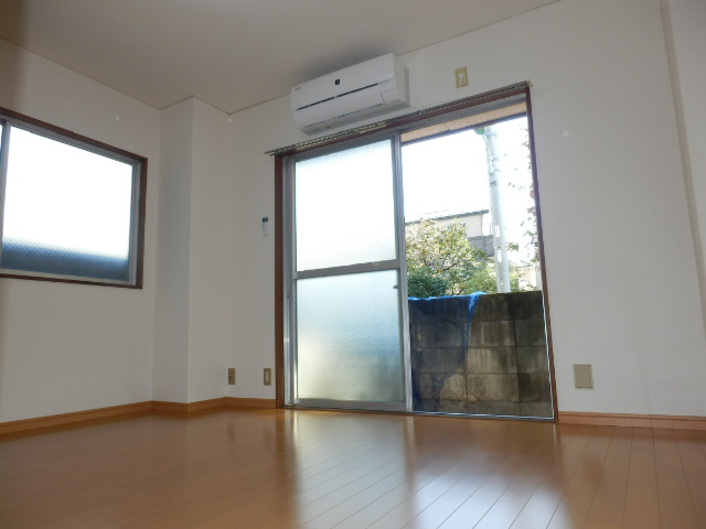 Living and room