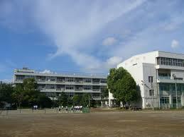 Junior high school. Kishikawa junior high school 6 mins