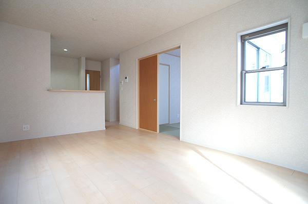 Living. 1 Building