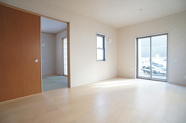 Living. 1 Building