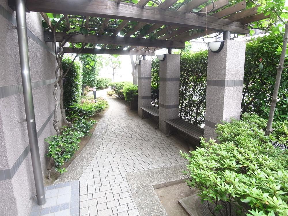 Other common areas. Green road Photos