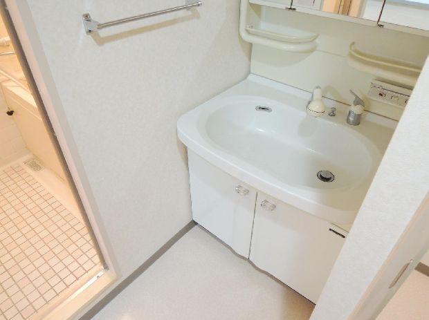 Washroom. Glad shampoo dresser in a busy morning