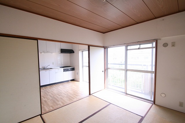 Living and room