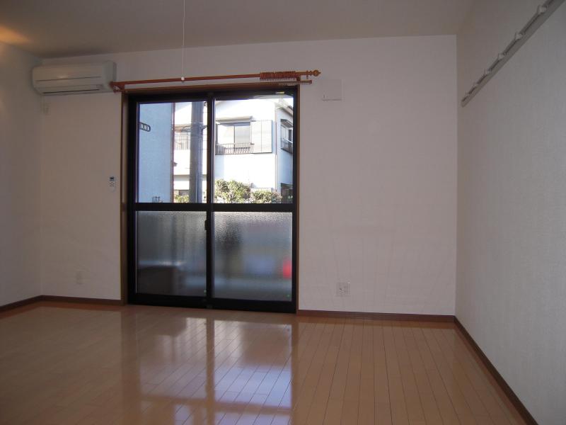 Living and room