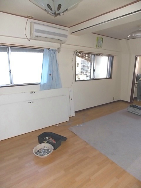 Living and room